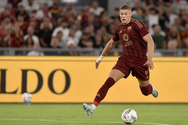 记者：多夫比克&amp;amp;希门尼斯互换租借交易取得进展，含买断选项